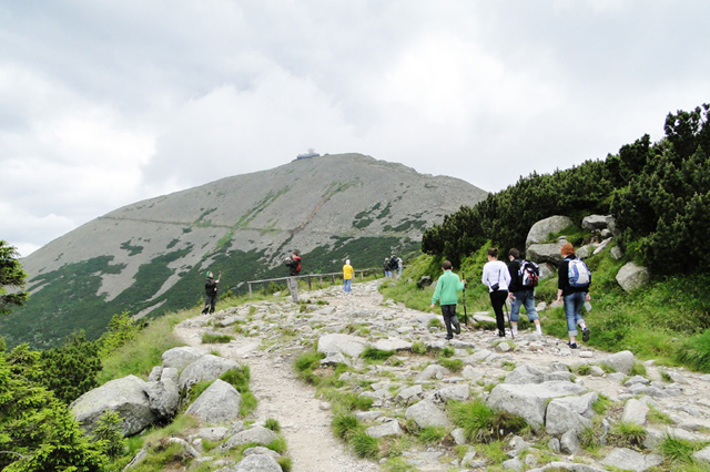 Hotele Karkonosze Villa Nova przedstawiają Śnieżkę (1603 m.n.p.m.) 